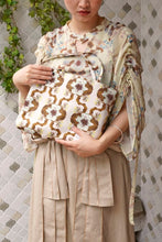 画像をギャラリービューアに読み込む, Geometric Flower Reversible Bag