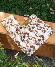 画像をギャラリービューアに読み込む, Geometric Flower Reversible Bag