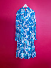 画像をギャラリービューアに読み込む, Sea of Clouds Sinuous tuck Dress