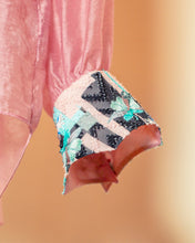 画像をギャラリービューアに読み込む, Tropical fish sheer Blouse