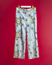 画像をギャラリービューアに読み込む, Floating Flower Print Trouser Lavender