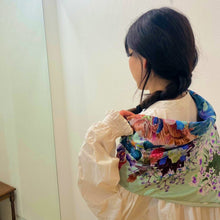 画像をギャラリービューアに読み込む, Tropical Floral Utopia-Green Scarf
