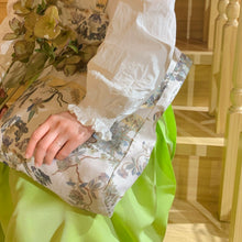 画像をギャラリービューアに読み込む, Floriferous Macrocosm Fabric Bag