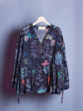 画像をギャラリービューアに読み込む, Cosmographia Printed Drawstring Blouse

