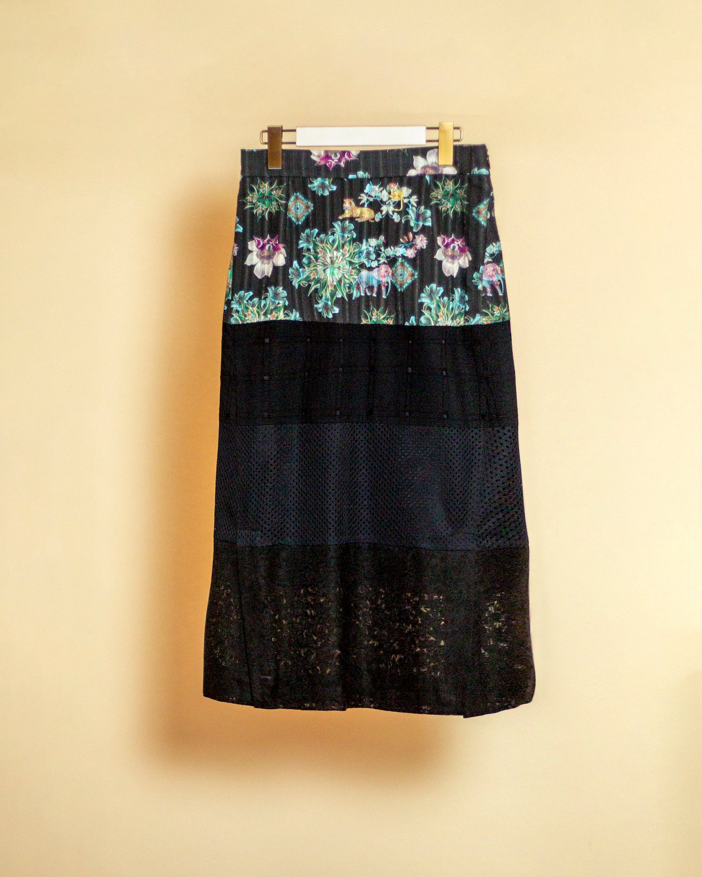 Alchemist lace tight skirt-Black