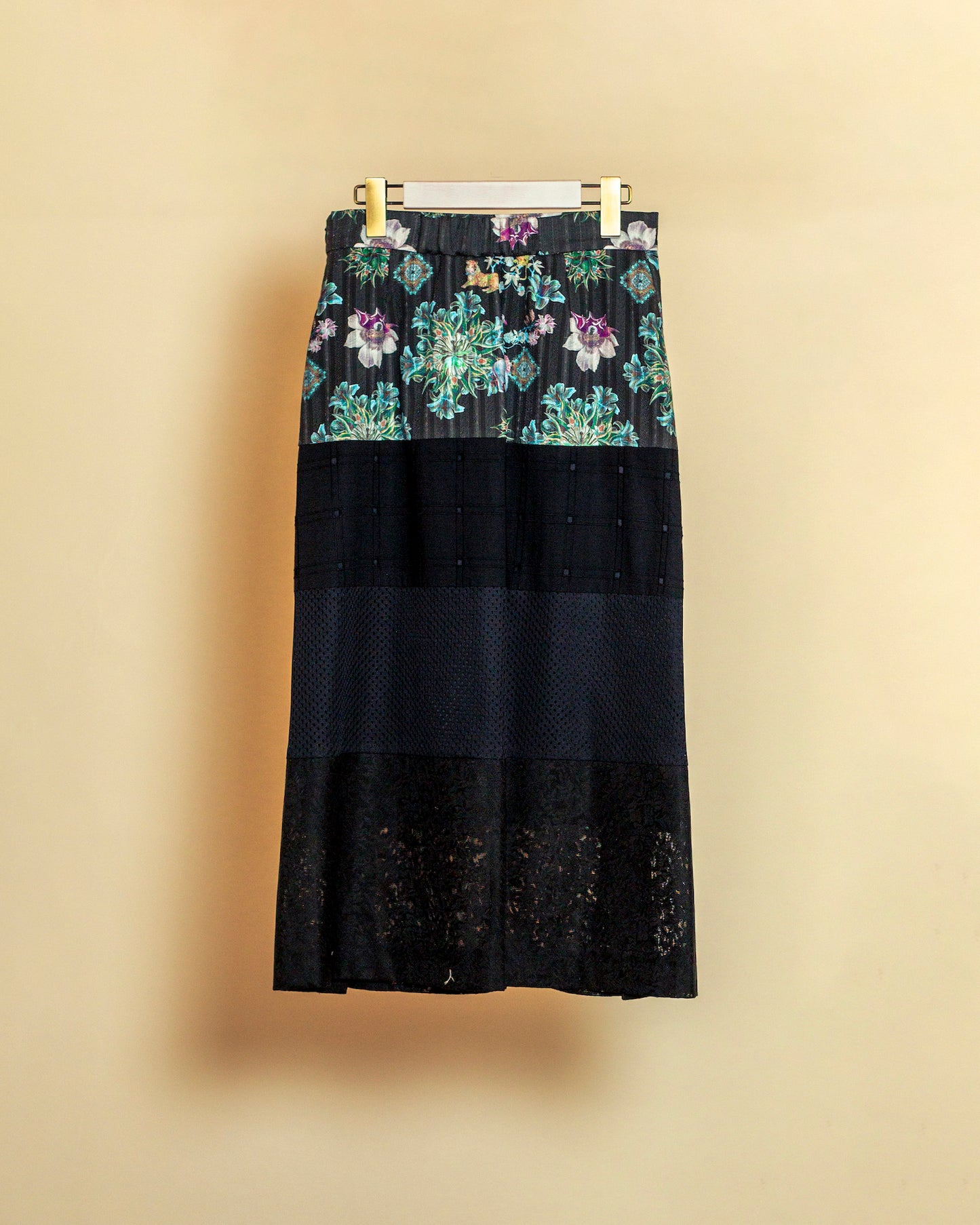 Alchemist lace tight skirt-Black