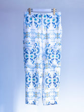画像をギャラリービューアに読み込む, Floral chinoiserie cargo trouser

