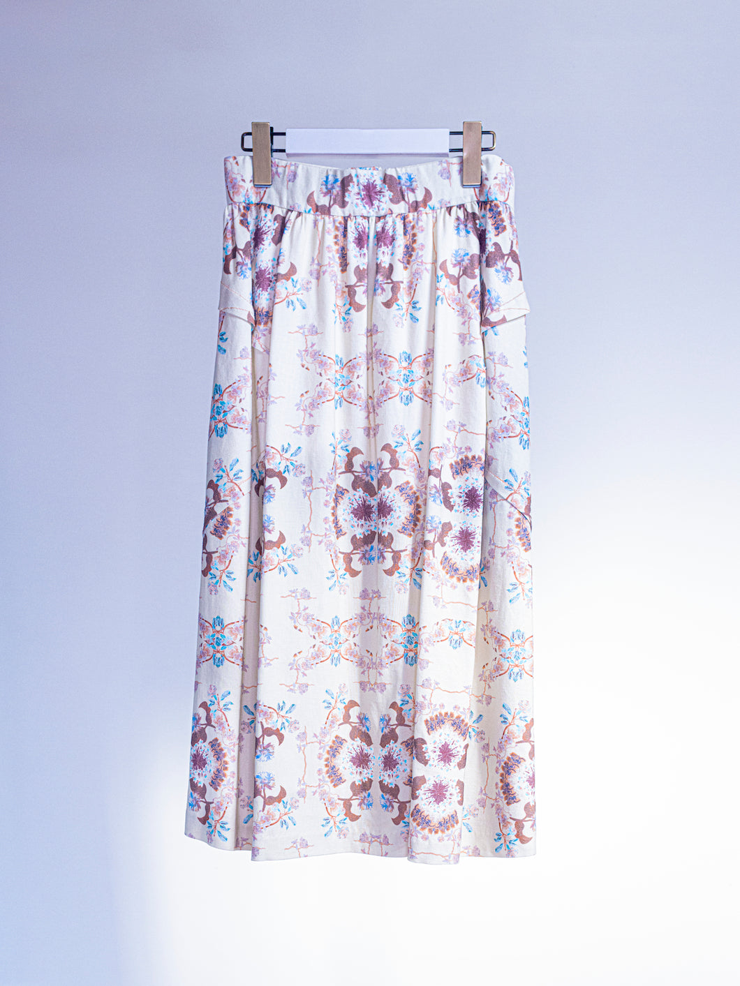 Floral Chinoiserie out tuck skirt