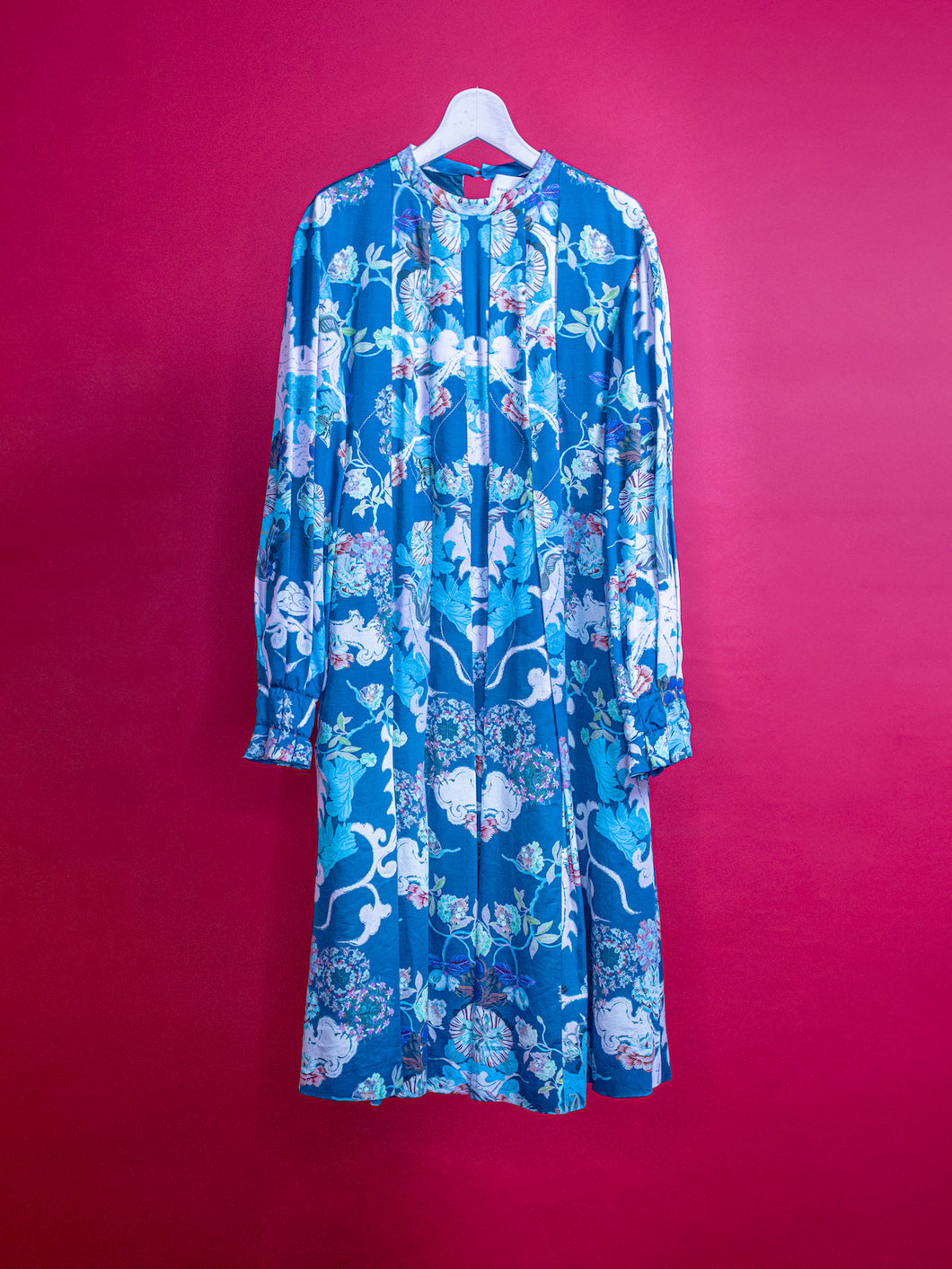Sea of Clouds Sinuous tuck Dress