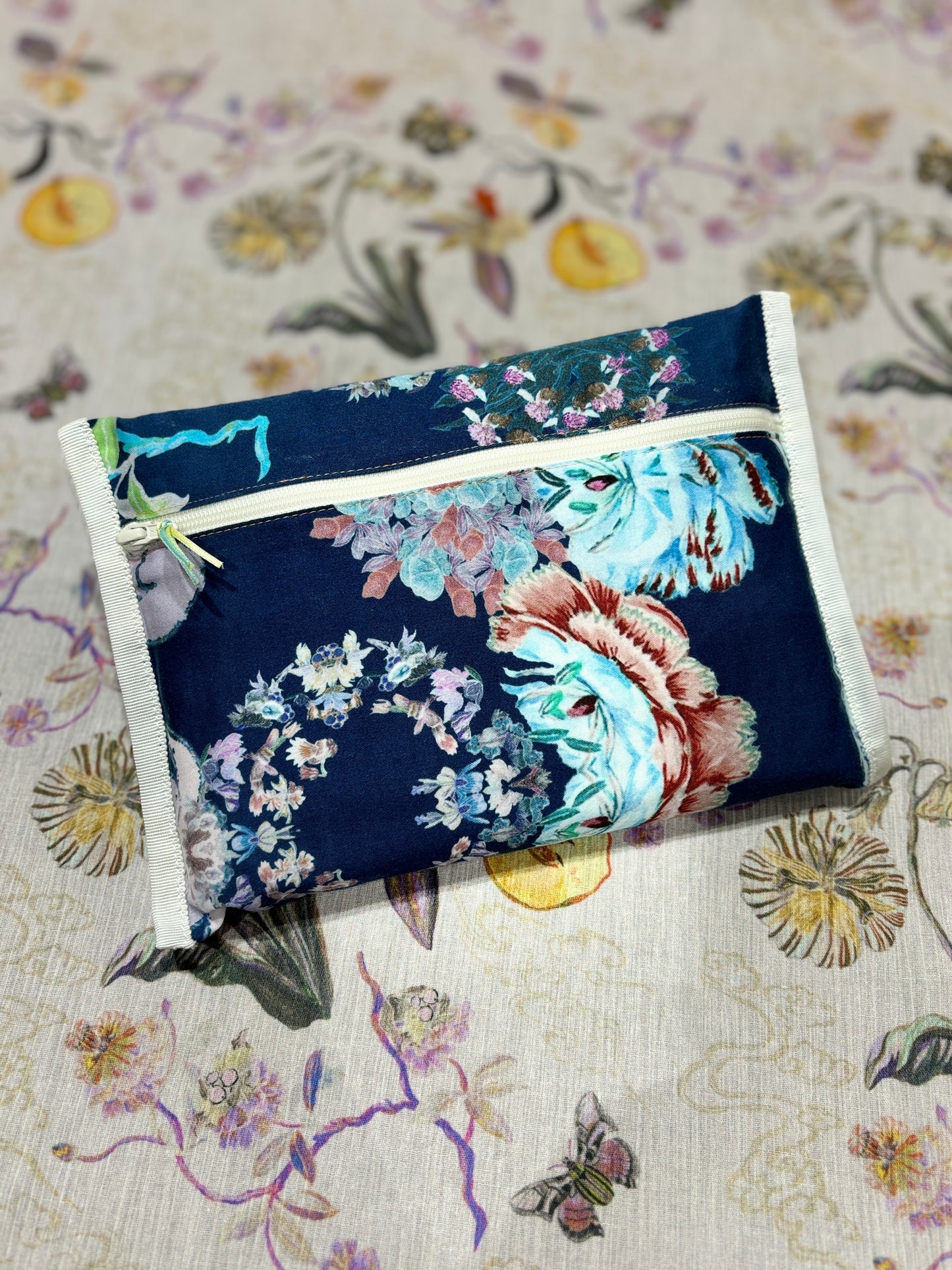 Sea of Cloud Poach シーオブクラウド・ポーチ