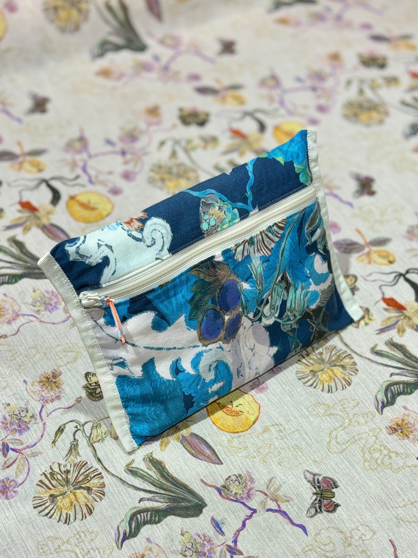 Sea of Cloud Poach シーオブクラウド・ポーチ