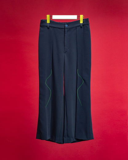 Sinuous tuck Trouser