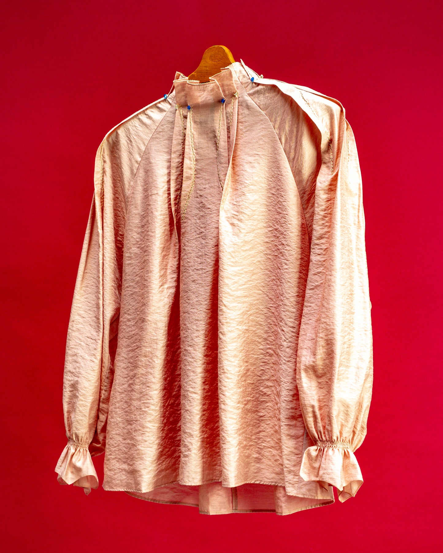 Surpentime line tuck Blouse