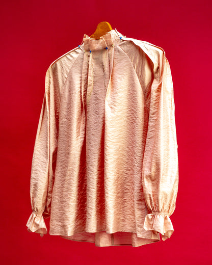 Surpentime line tuck Blouse