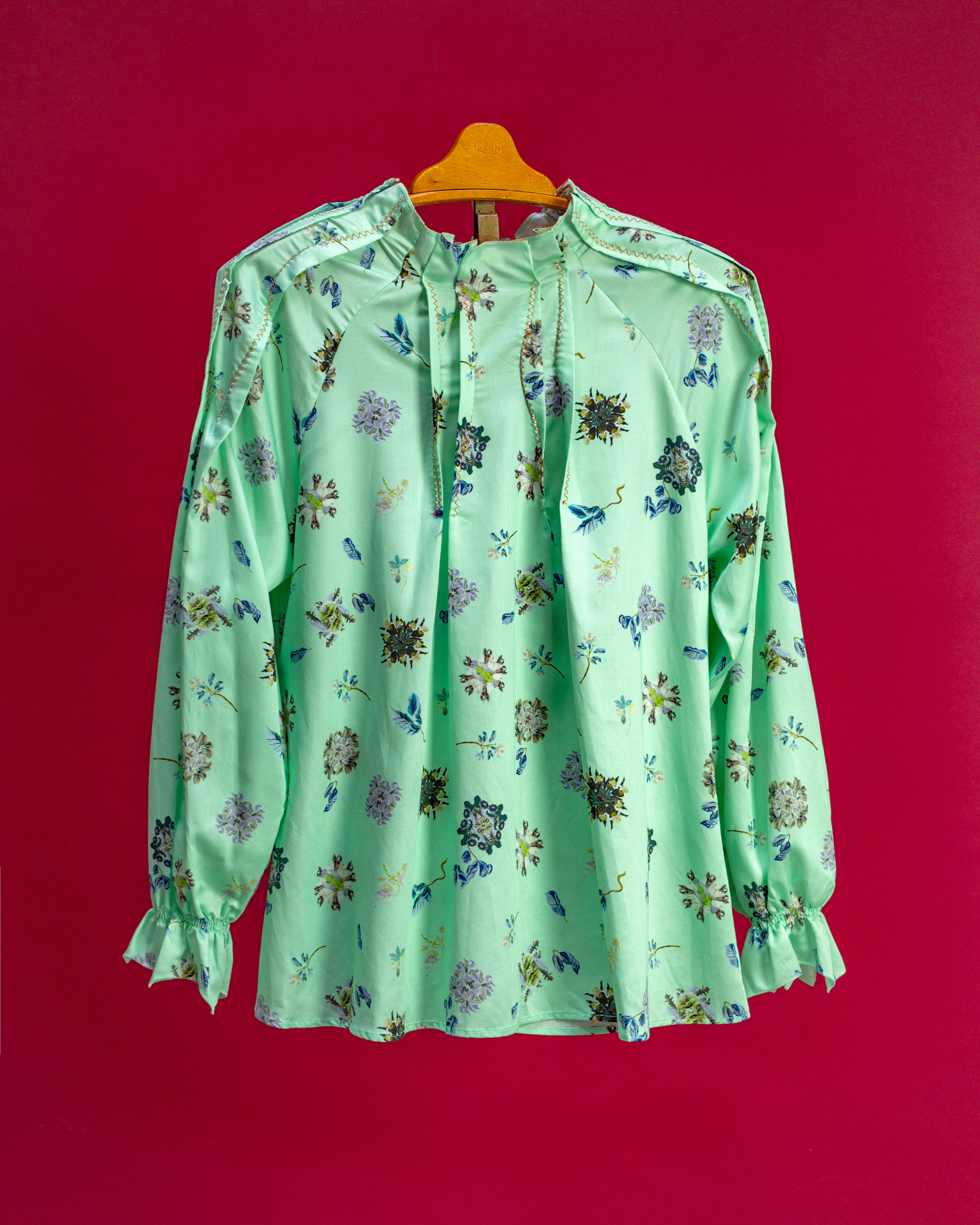 Hosouge Floral Printed Blouse-Green – Keiko Nishiyama Official 