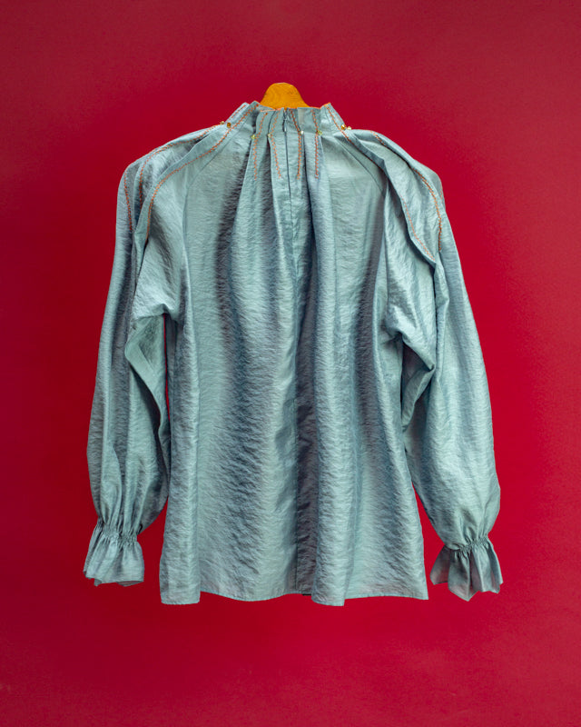 Surpentime line tuck Blouse