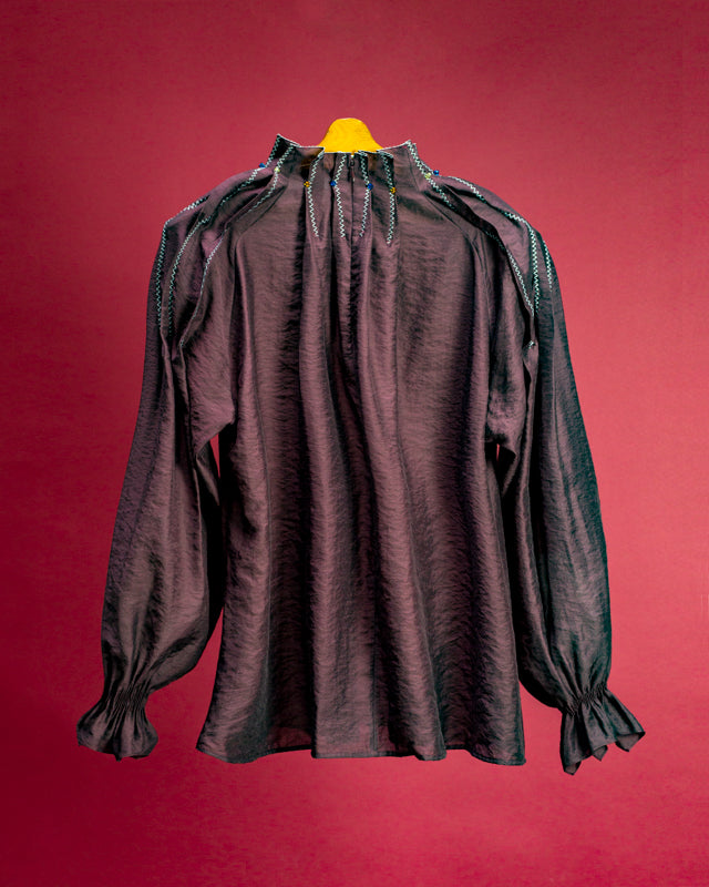 Surpentime line tuck Blouse