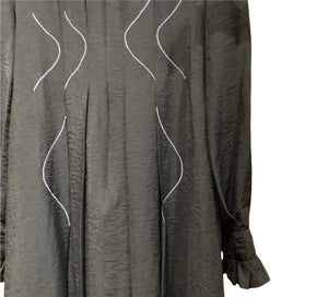 Sinuous tuck Dress