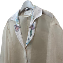 画像をギャラリービューアに読み込む, Organdie Tailor collar Shirt -Beige &amp; pink
