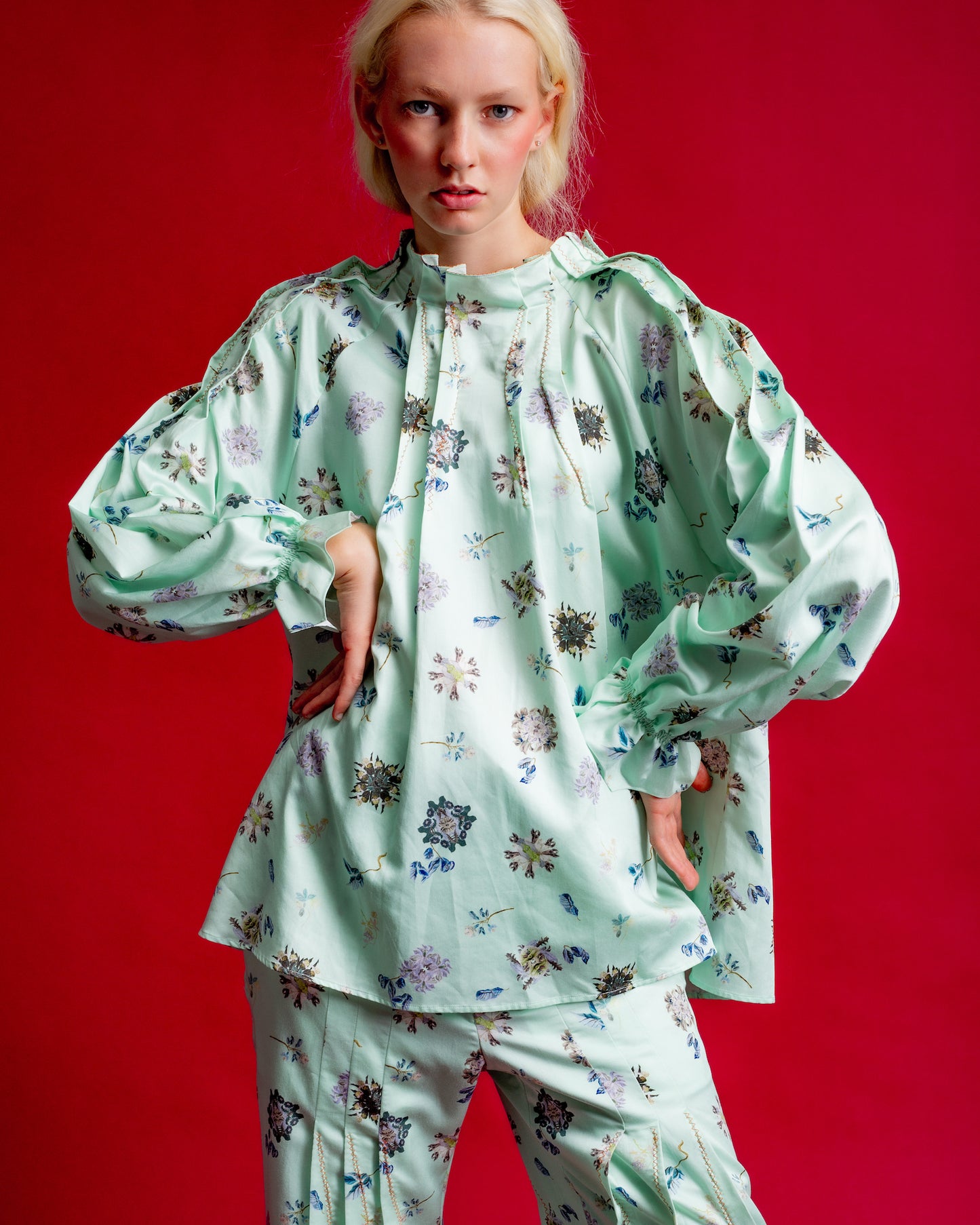 Hosouge Floral Printed Blouse-Green