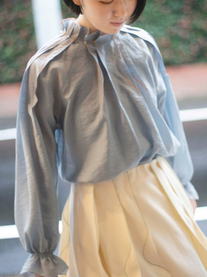 Surpentime line tuck Blouse
