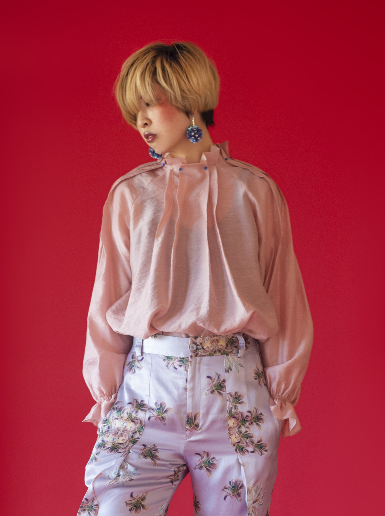 Surpentime line tuck Blouse