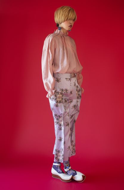 Surpentime line tuck Blouse