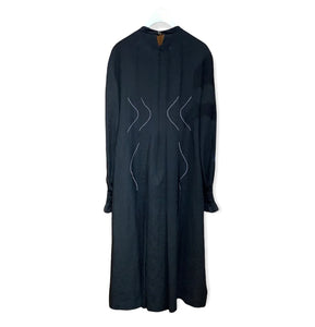 Sinuous tuck Dress
